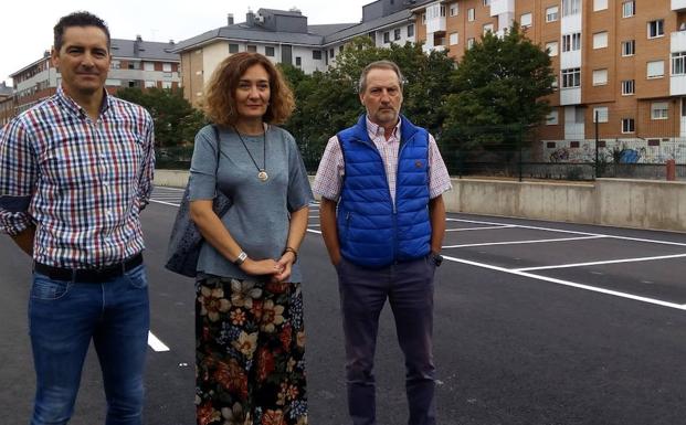 Ponferrada abre al público el nuevo aparcamiento de la calle Esteban de la Puente