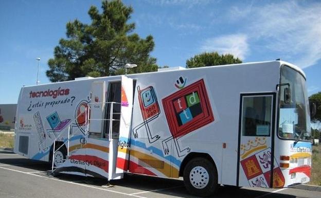 El Ciberbús CyL Digital llega a Astorga este martes