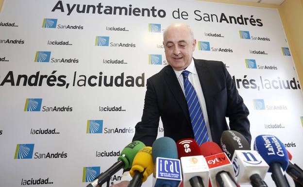 El Partido Popular se muestra «perplejo» ante la dimisión de Gancedo