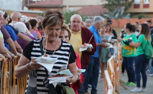 Valencia de Don Juan saborea sus fiestas con mucha diversión