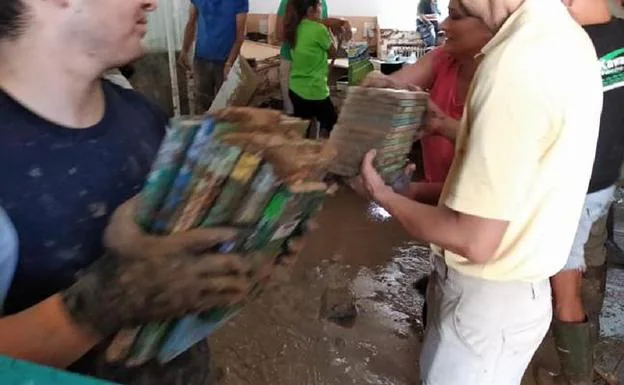 La biblioteca de Cebolla pide libros tras haber perdido el 80% de sus fondos por la riada