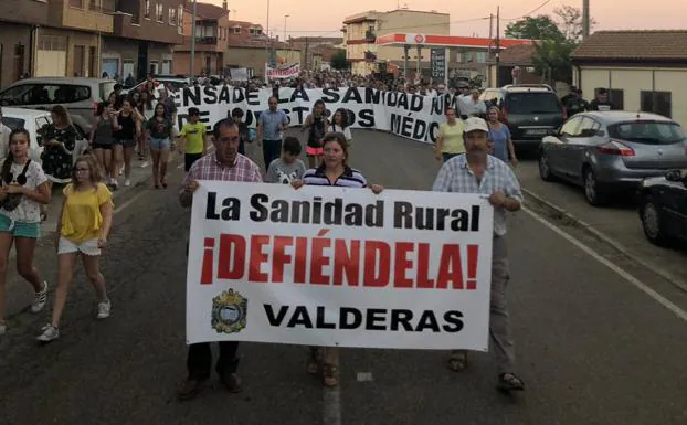 Valderas vuelve a clamar contra la «precariedad sanitaria» de los pueblos de la provincia