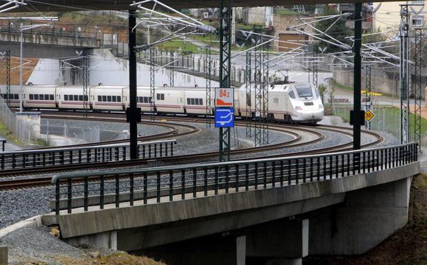 Un técnico de Renfe ve responsabilidad política en el accidente Alvia y habla de chapuza