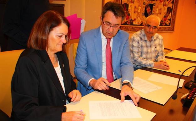 El Ayuntamiento de Valencia de Don Juan destina 3.000 euros para apoyar a la Coral Coyantina