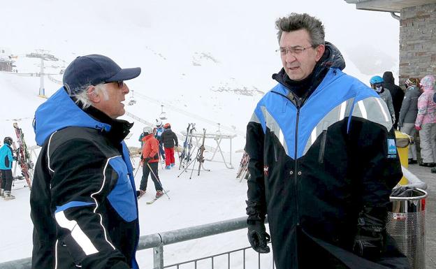 León no tira la toalla y lanza un guante a Asturias para unir Fuentes de Invierno y San Isidro