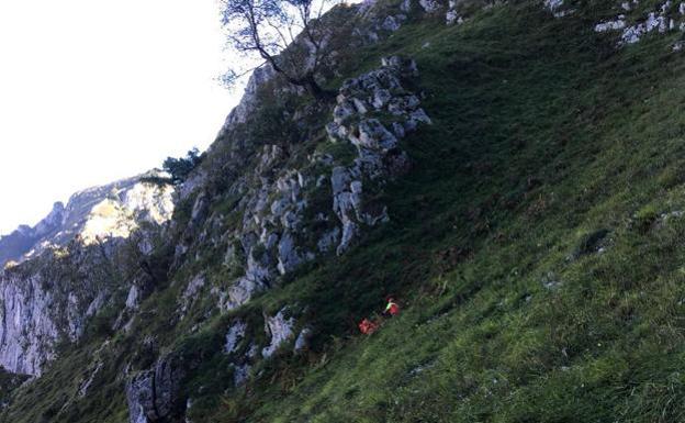 Muere un hombre tras caer unos 250 metros por una canal mientras hacía la ruta 'Pasada del Picayo'