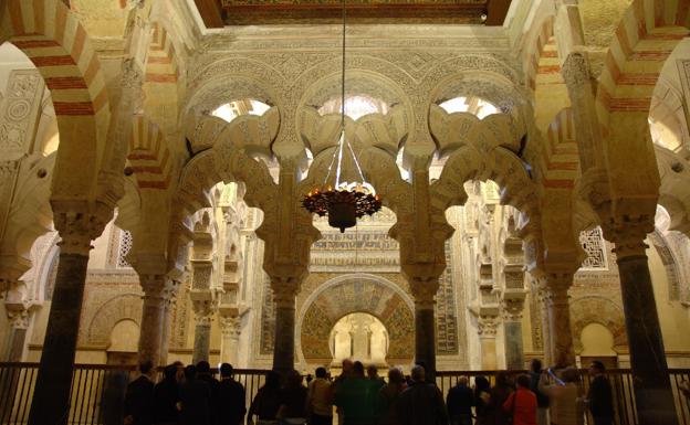 Profesores universitarios rechazan el informe sobre la mezquita-catedral de Córdoba