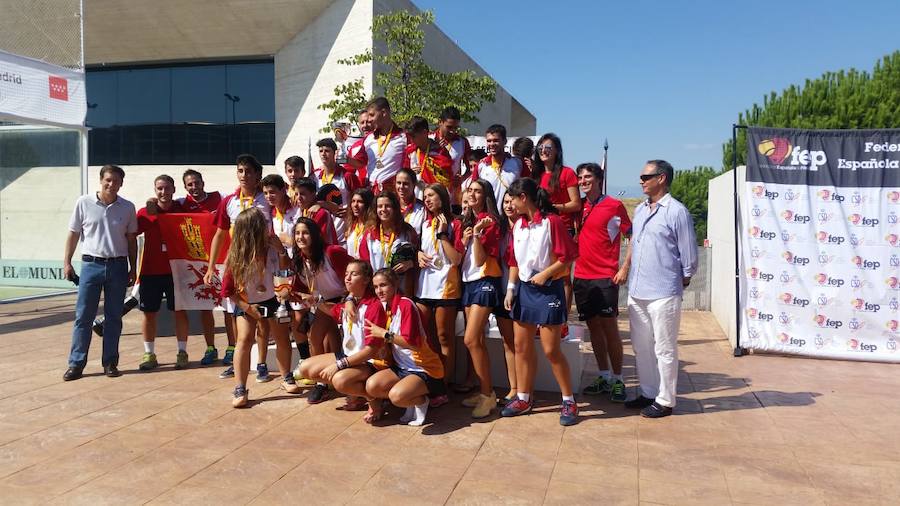 Cuatro leoneses vencen en el Campeonato de España de Selecciones Autonómicas de menores de Padel