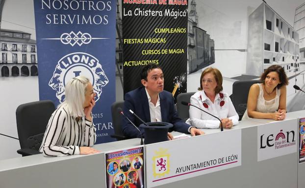 El Auditorio acoge la I Gala solidaria 'Los Ilusionadores'