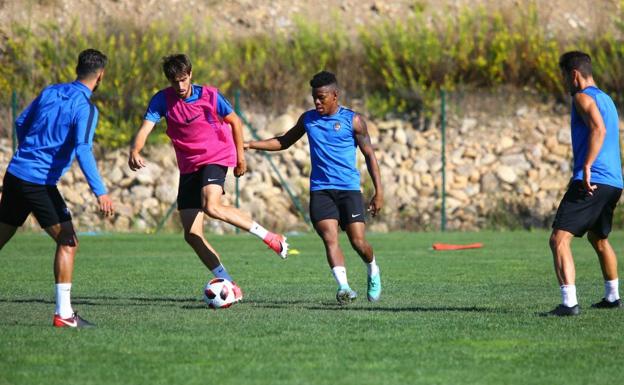 La Ponferradina defiende el liderato en O Vao