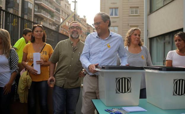 Torra, cuestionado por las cargas de los Mossos, amenaza con un nuevo 1-O