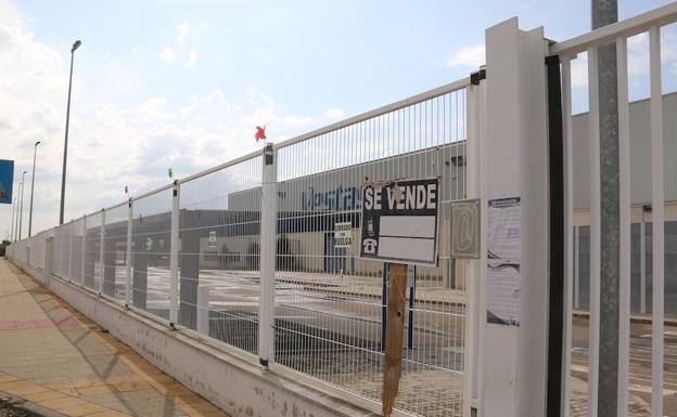 Vestas no cede y rechaza a ceder gratis sus terrenos e instalaciones a una nueva empresa que pueda ofrecer un nuevo proyecto industria