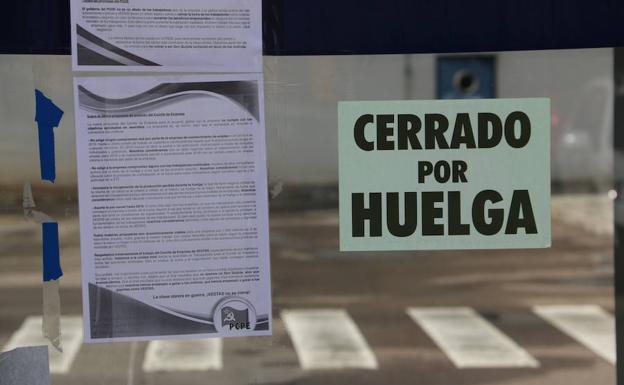 Industria intensifica la búsqueda de un inversor que mantenga la capacidad industrial tras reafirmarse Vestas en el cierre de su planta de Villadangos