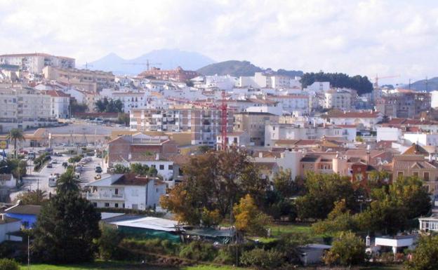 Hallan los cadáveres de dos mujeres y un hombre en Málaga