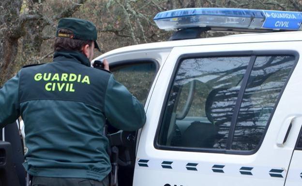 La Guardia Civil detiene a tres hombres en La Bañeza por un intento de homicidio en Benavente