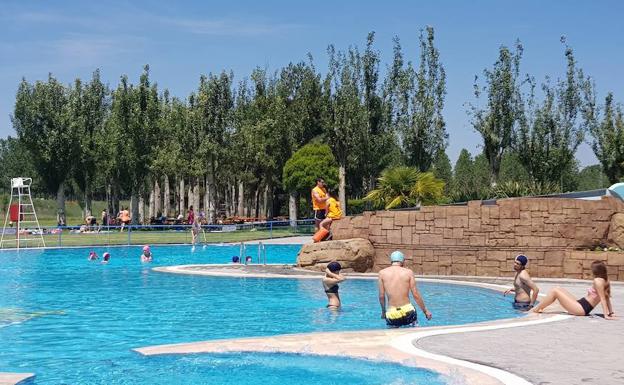 Las piscinas municipales de Valencia de Don Juan registraron 227.746 accesos esta temporada