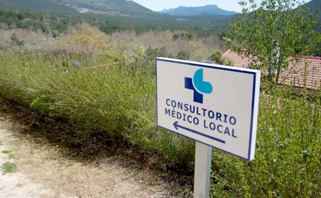 Solo cuatro médicos se suman a la huelga en la provincia de León