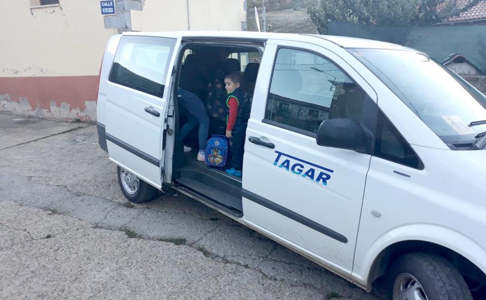 Izan, el único niño de Pendilla