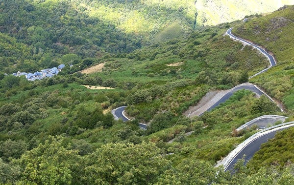 El difícil camino a Peñalba