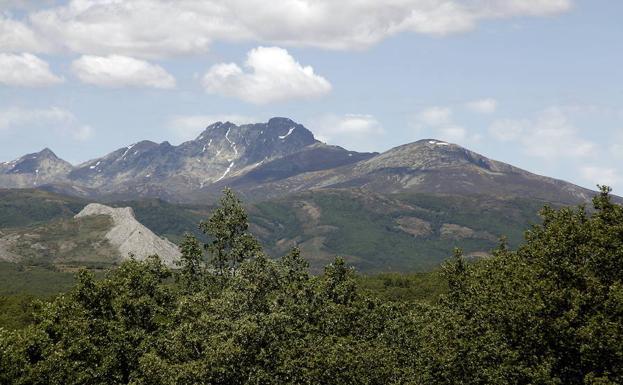 ¿Se cobran los rescates en la montaña en León?