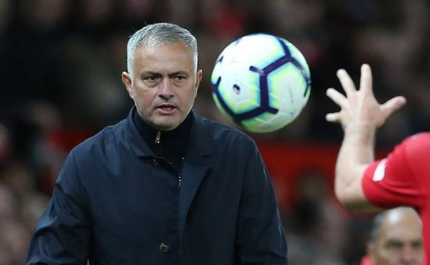 Mourinho, acusado por la FA de lenguaje inapropiado