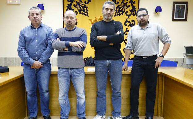 Los trabajadores de Peal encerrados en el Ayuntamiento de La Robla regresan a sus casas