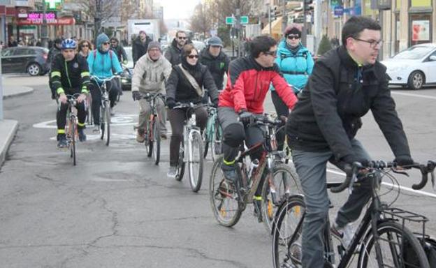 La Asociación León en Bici muestra su malestar por la ejecución de la nueva ordenanza de peatones y ciclistas