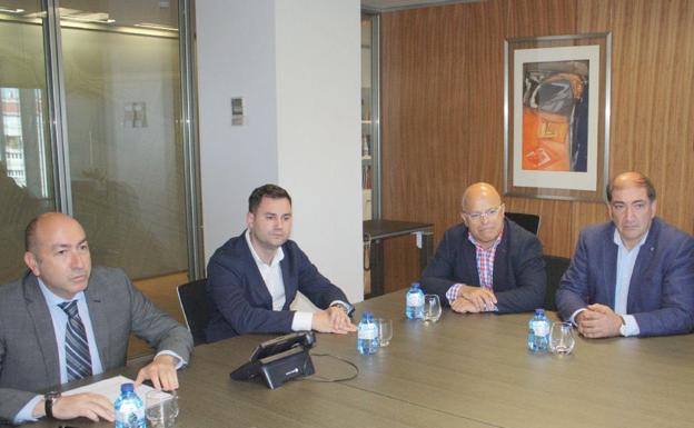 Sepes se compromete ante el PSOE de León a desbloquear Torneros como opción de futuro