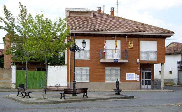 Cs denuncia los «tres años y medio de paralización» en las obras de nueva construcción de Mansilla Mayor