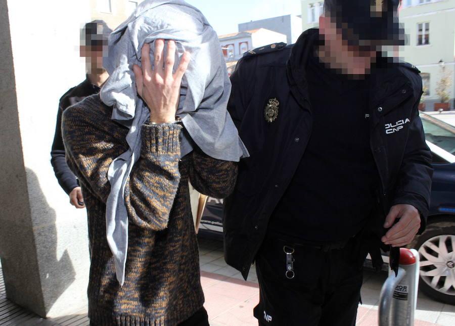 Diez años de cárcel por agredir a su exmujer con un abreostras delante de sus hijos en Palencia