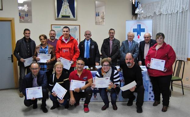 Los Donantes de Sangre distinguen a 43 donantes de la comarca del Órbigo