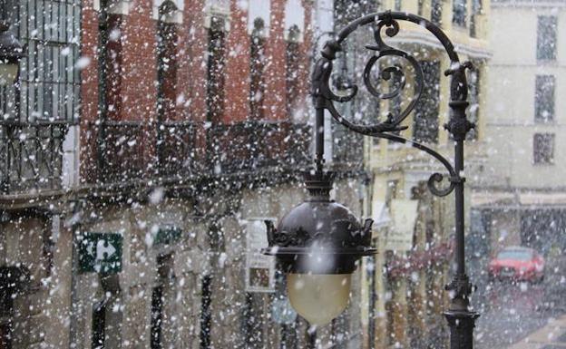 Protección Civil activa la alerta amarilla por nevadas en León capital