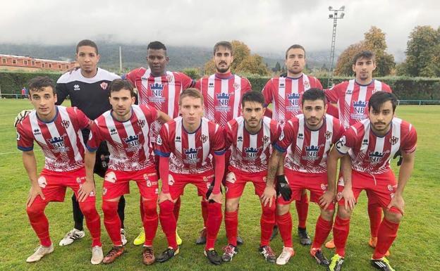 Dos derbis y un 'coco' en la jornada entre semana en Tercera División