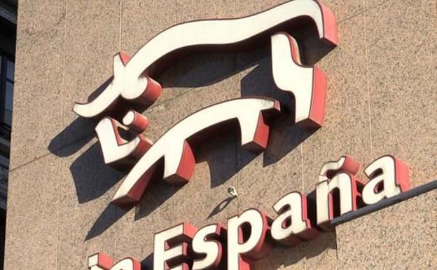 La crisis, fallos en la supervisión y diferentes intereses dieron al traste con las cajas de Castilla y León