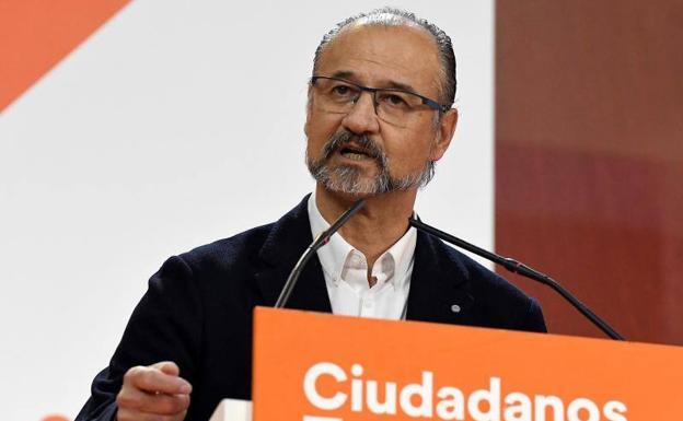 Luis Fuentes asegura que «en 2019 Ciudadanos será la única garantía de bajada de impuestos en Castilla y León»