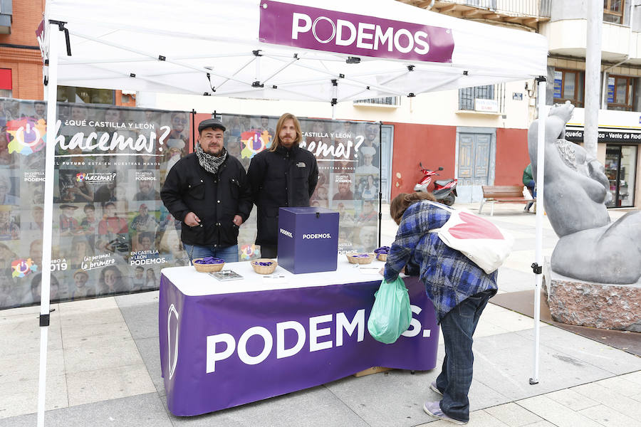 El secretario regional de Podemos presenta la campaña '¿Qué Castilla y León hacemos?' en Astorga