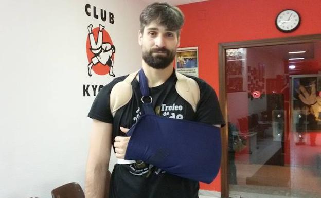 Álvaro Sánchez se lesiona en la final del autonómico y se perderá el Nacional