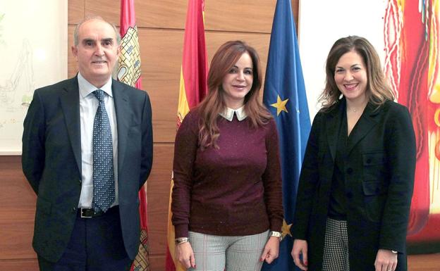 Ana Belén Casares toma posesión como adjunta al Procurador del Común