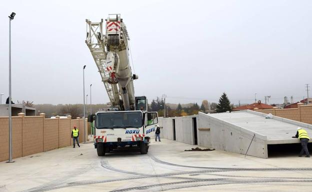 La construcción del punto limpio de La Bañeza entra en su última fase