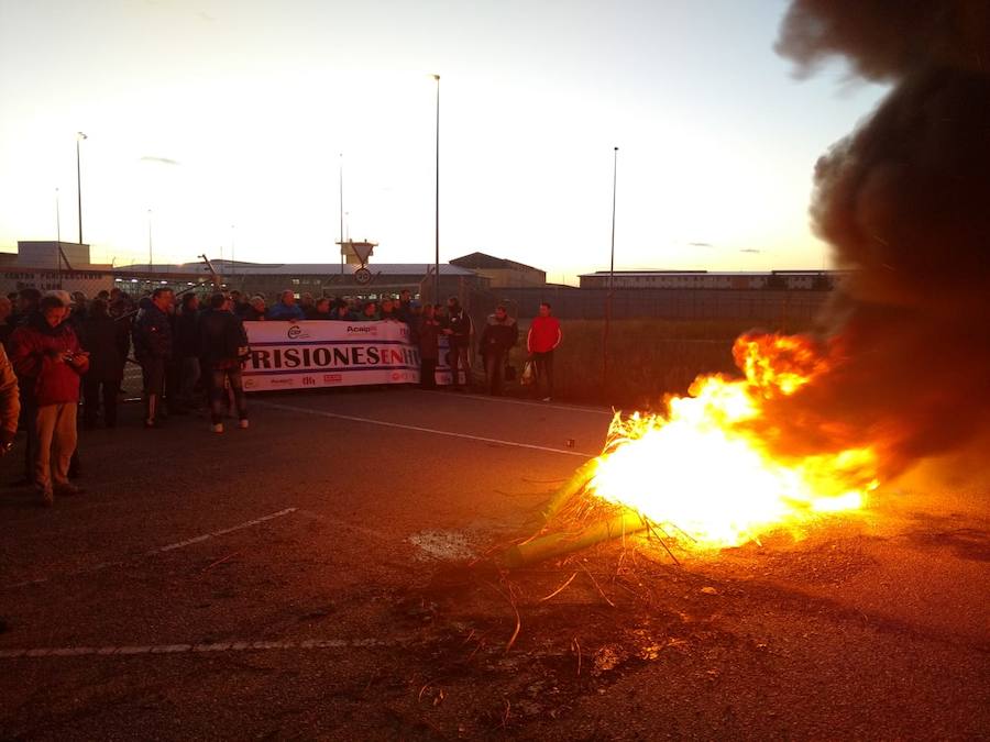 Los funcionarios de prisiones inician cuatro días de huelga contra el «inmovilismo» del Gobierno