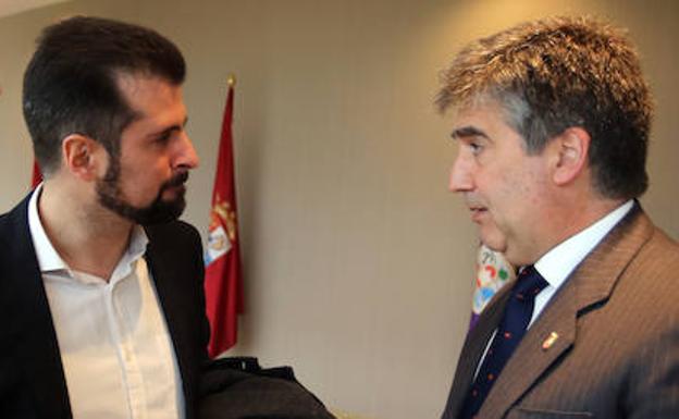 Tudanca exige a Cosidó dimitir «por decencia y para no manchar más la imagen de Castilla y León»
