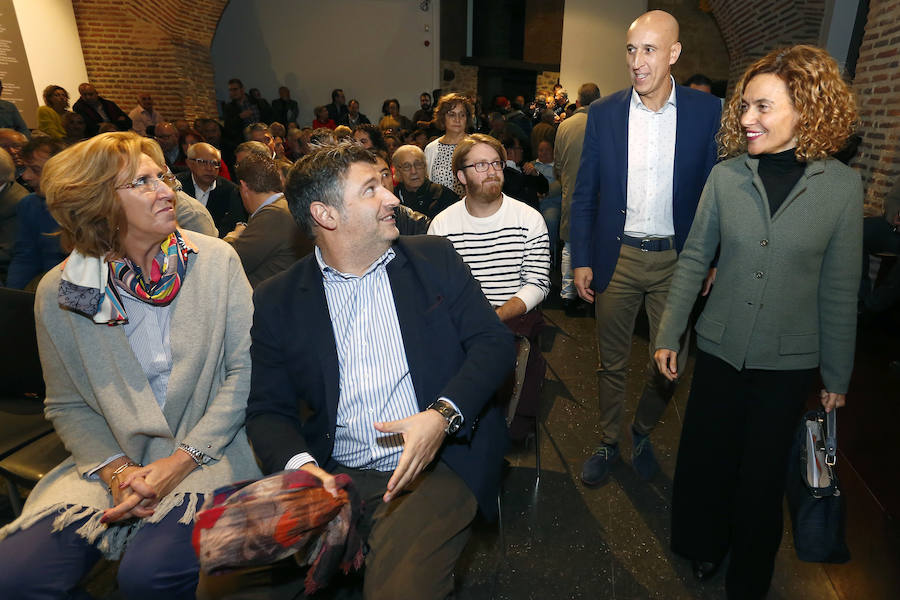 La ministra Meritxell Batet presenta a José Antonio Diez como candidato a la Alcaldía de León