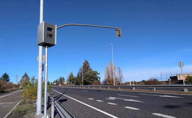 El radar de Oteruelo se perfila como el más sancionador de toda España, con una multa cada seis minutos