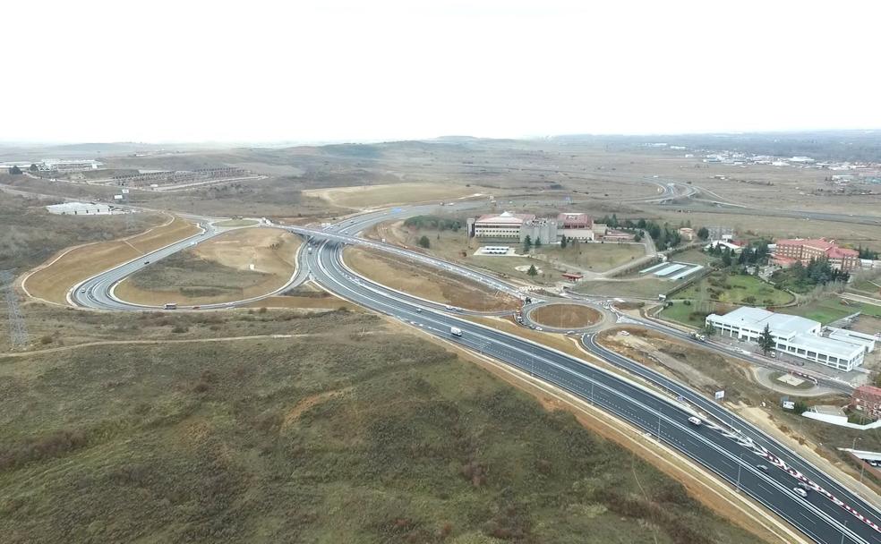 El nuevo acceso a León, a vista de dron