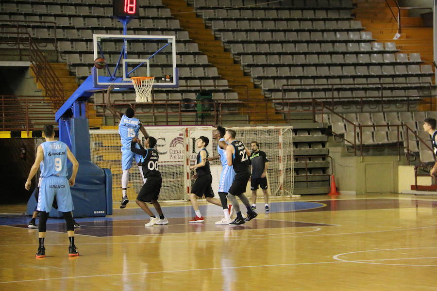 Entrenamiento de dos equipos ACB en León