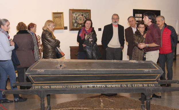 Una mirada a la muerte, en el Museo Etnográfico