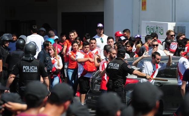 Madrid, en alerta por las barras bravas, se blindará durante el puente