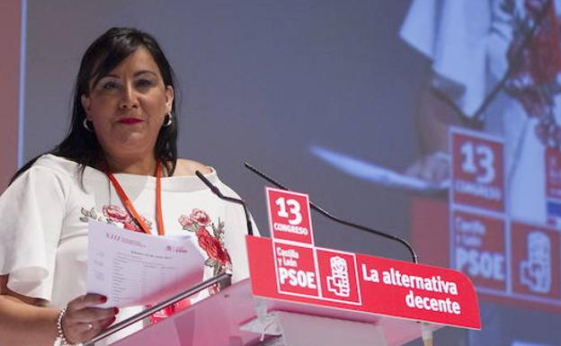 Ana Sánchez llama a los constitucionalistas a rechazar a un partido «fascista de extrema derecha»