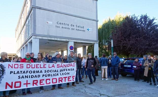 Podemos carga contra la Junta por invertir en sanidad privada frente a los recortes y colpasos en la pública