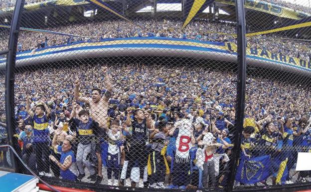 La policía deporta a un líder ultra de Boca